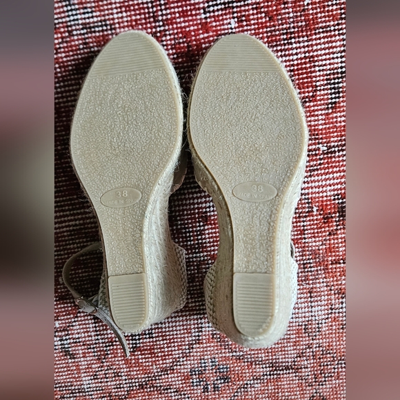 NWOT Apaseart Espardrille Sandals - Picture 6 of 6